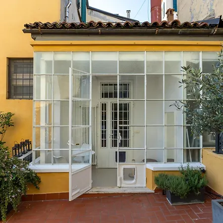 Con Terrazza Tra I Tetti Del Centro アパート ボローニャ